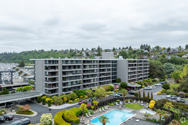 Sunset West II - Sunset West II Apartments
