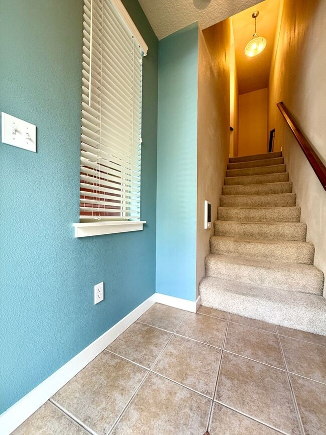 Photo - **50% OFF DECEMBER'S RENT** Sophisticated ...