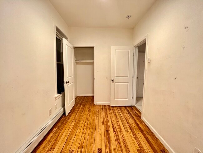 938 West Side Ave 1 - 945 W Side Ave Unit 1