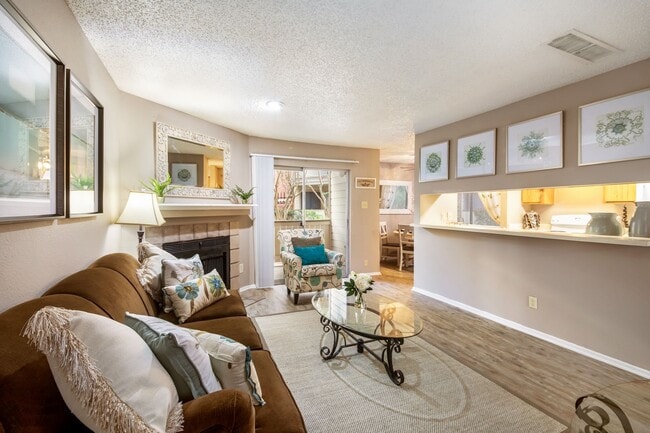 Photo - 701 W Longspur Blvd Unidad 1125