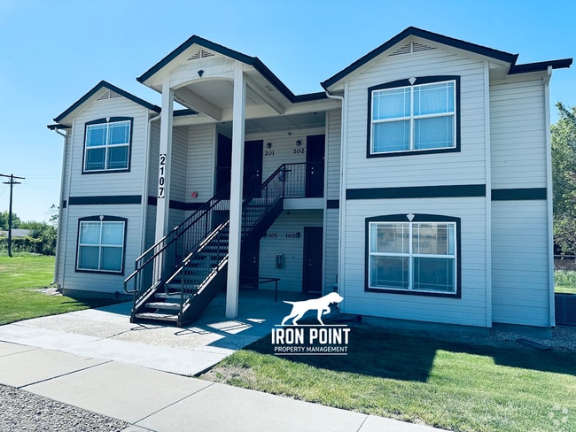 Building Photo - 2107 E Whispering Willow Ln Unit #201 Rental