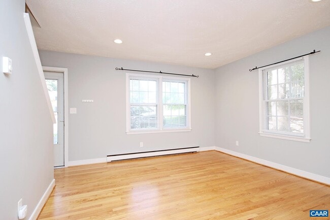 Photo - 110 Olinda Dr
