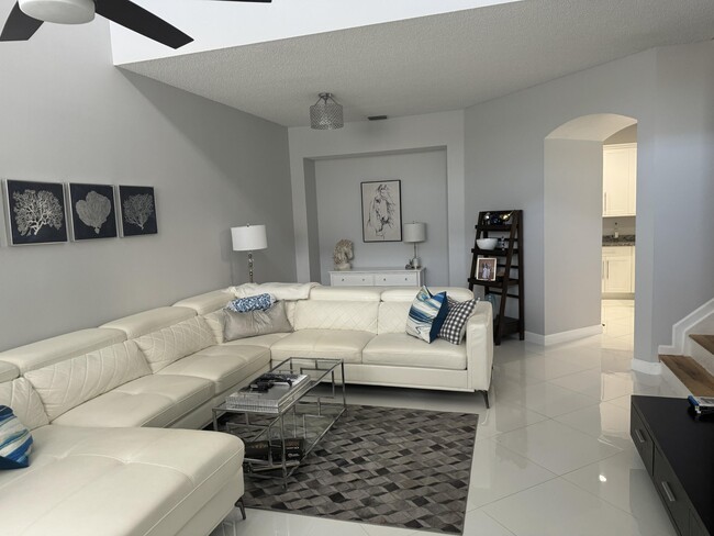 Photo - 1844 Capeside Cir