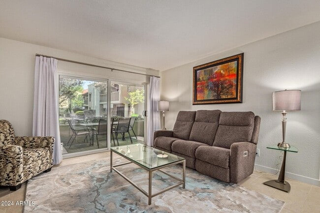 Photo - 8649 E Royal Palm Rd