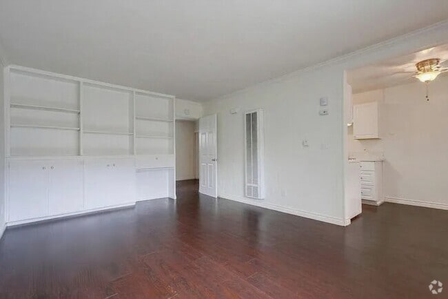 Building Photo - 3819 Wilson Ave Unit 3 Rental