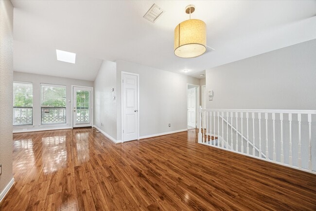 Building Photo - 2277 S Kirkwood Rd Unit 914