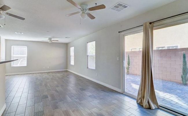 9012 Tropical Tide Ct