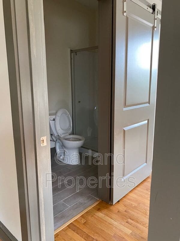 Photo - 821 Salem Ave SW Unit 203