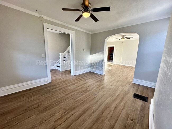 Photo - 2233 Milligan Ave