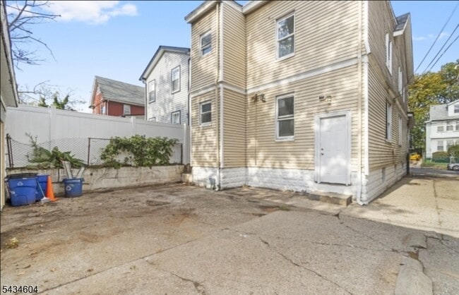 Photo - 24 Irving Ave