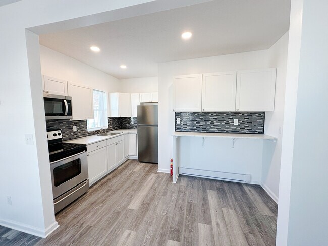 Photo - 200 Franklin Ave