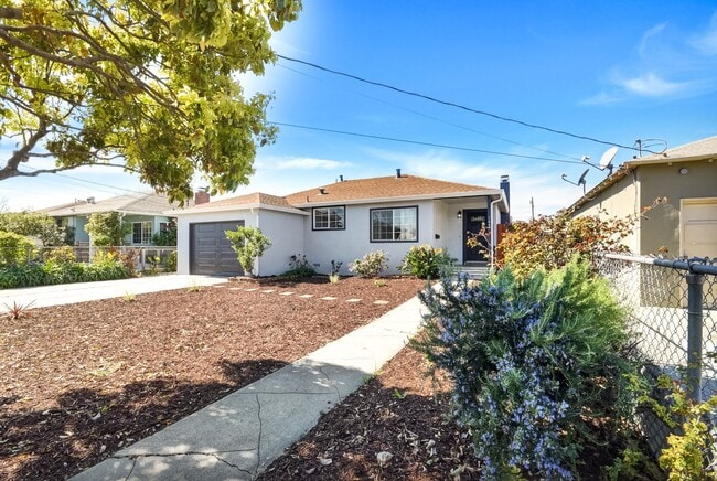 Photo - Beautifully Remodeled 3 Bedroom Home Near Stanford & Major Tech Campuses!