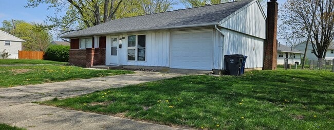 Building Photo - 254 Prince of Wales Dr Rental