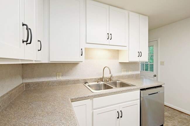 Photo - Move-in Ready Small Pet-Friendly Home