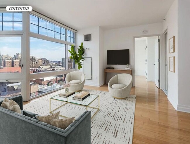 Photo - 272 W 107th St