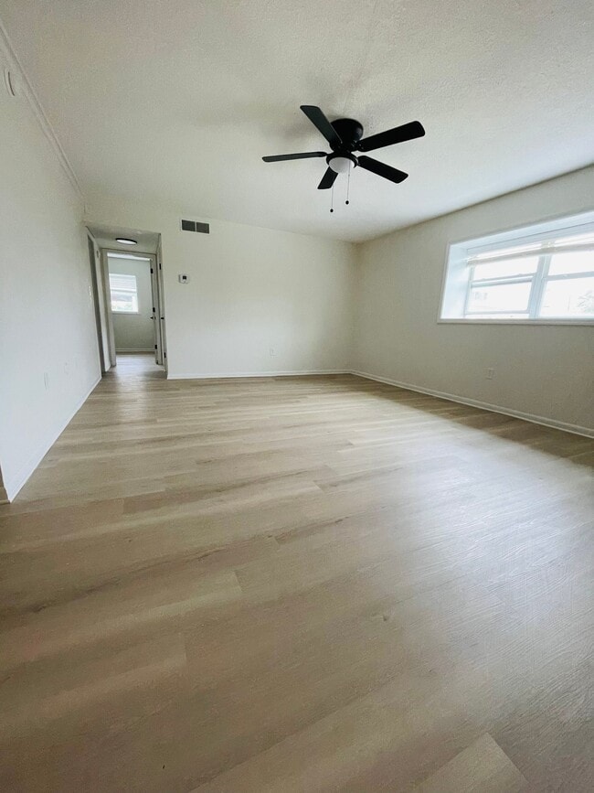 Photo - 13214 Bunn Cir