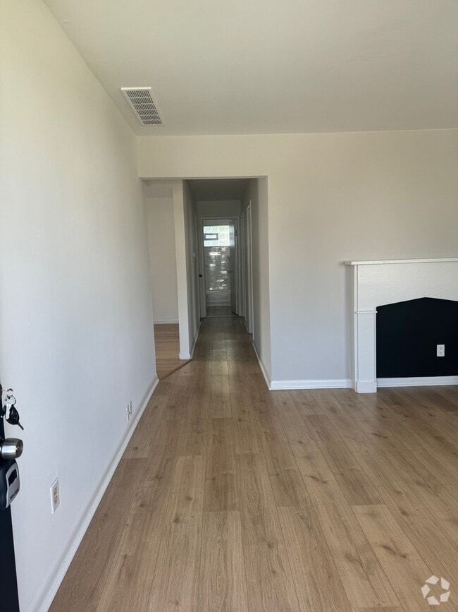 Building Photo - 8112 Republic Ave Rental