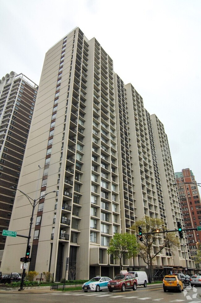 Building Photo - 3200 N Lake Shore Dr Unit 506 Rental