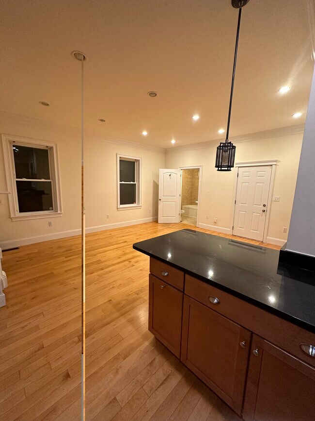152 H St Unit 1