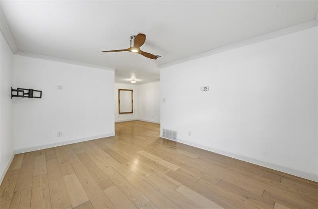 Photo - 402 Vicki St