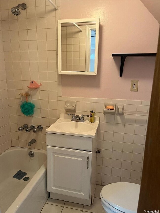 Photo - 20-50-50 47th St Unit 1st Fl
