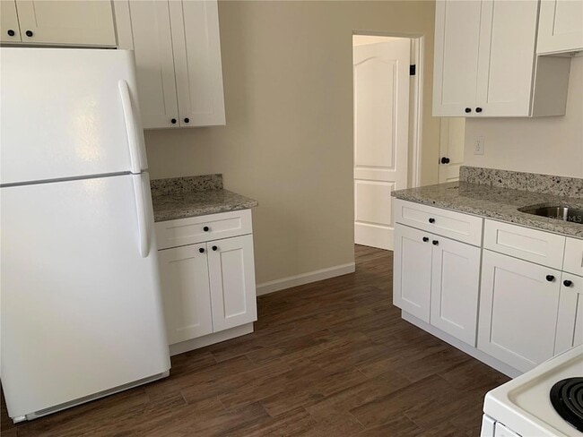 Photo - 127 E Kentucky Ave