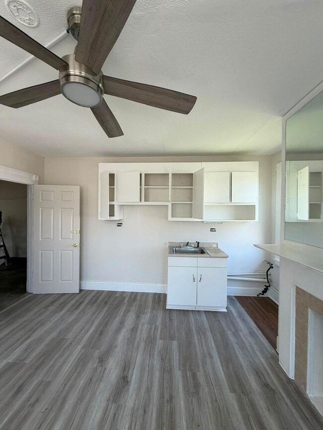 Building Photo - 57 Magnolia St Unit 57 Magnolia #Studio