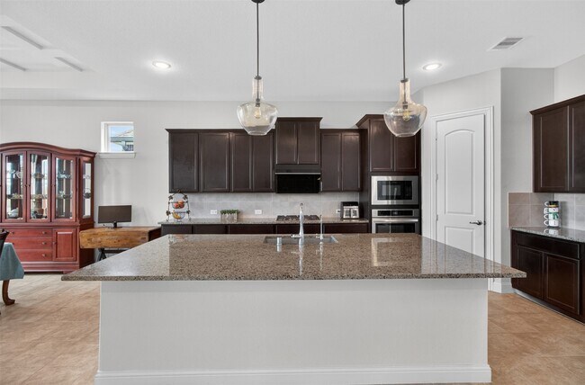 Photo - 6007 Marsh Lk Ct