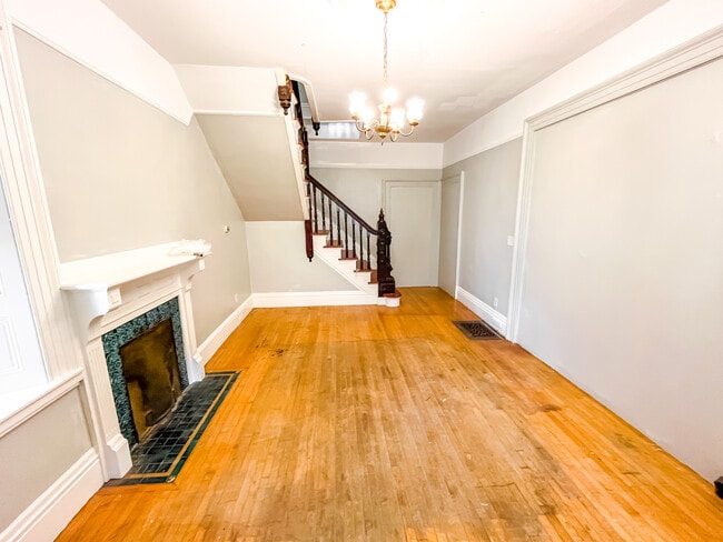Building Photo - 40 1st St Rental