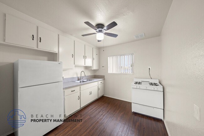 Photo - 900 N. Wilmington Blvd.