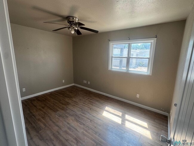 Photo - 905 Bullock Ct