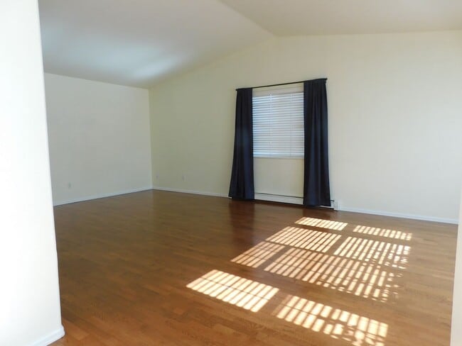 Photo - Spacious Home in Fruitvale