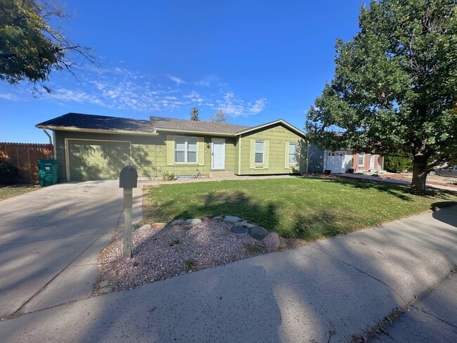 Building Photo - 15501 E Jewell Pl