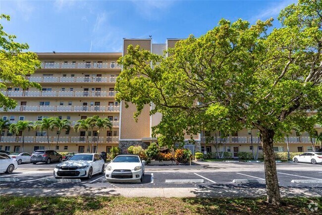 Building Photo - 319 NE 14th Ave Unit 705 Rental