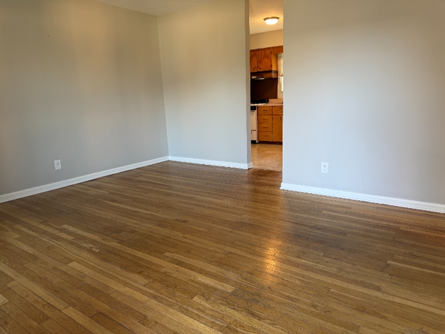 Photo - 652 E Main St Unidad 3