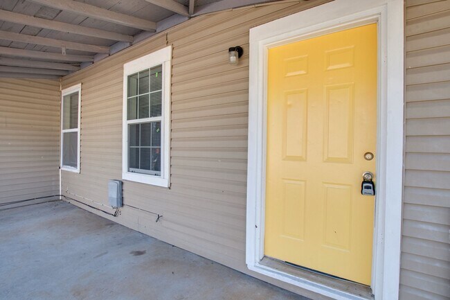 Photo - 3701-3703 Fairview St SW Unit 3701 Fairview Street