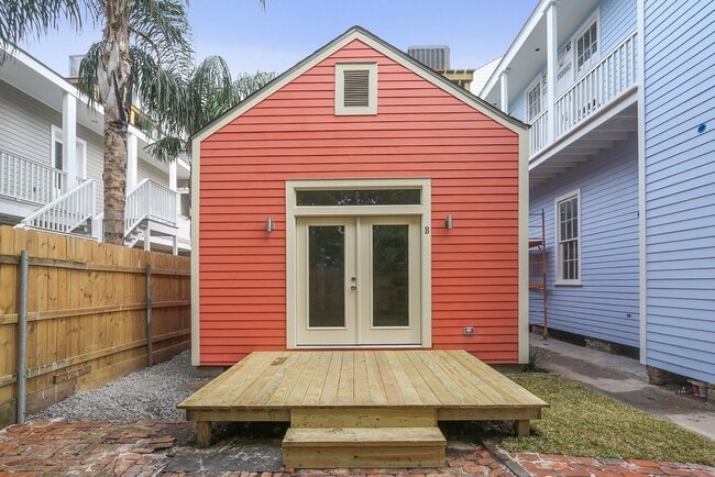 Photo - 1832 Baronne St Unit B