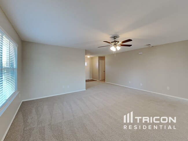 Photo - 8504 Hawkview Dr