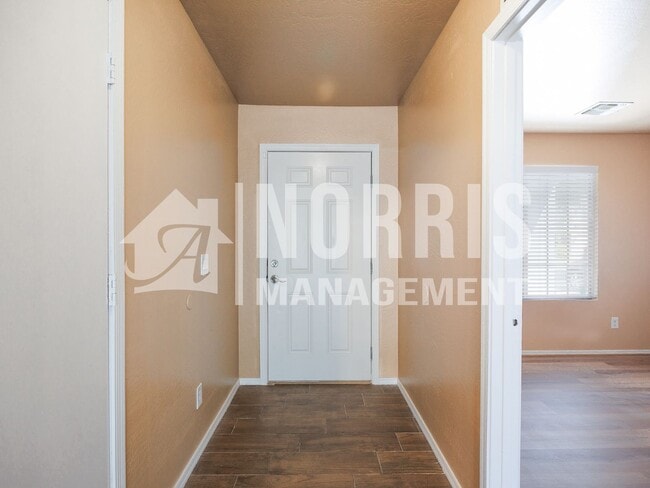 Photo - 2143 W Broadway Ave