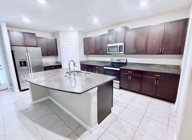 7109 Amelia Cove Ct