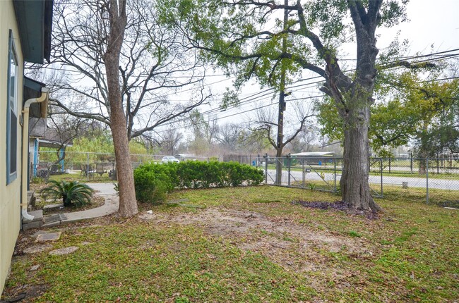 Photo - 10340 Tanner Rd