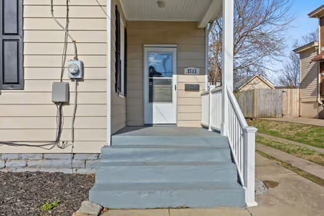 Photo - CHEVIOT:  Adorable 2+ bed 1.5 bath 2 story w 2 car garage