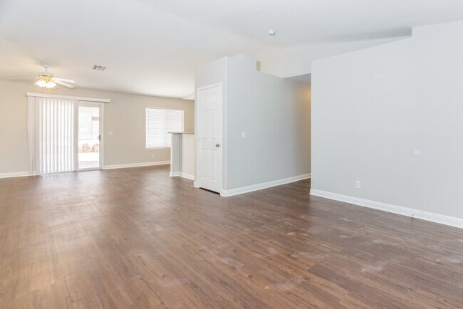 Photo - 4030 W Red Coach Ave