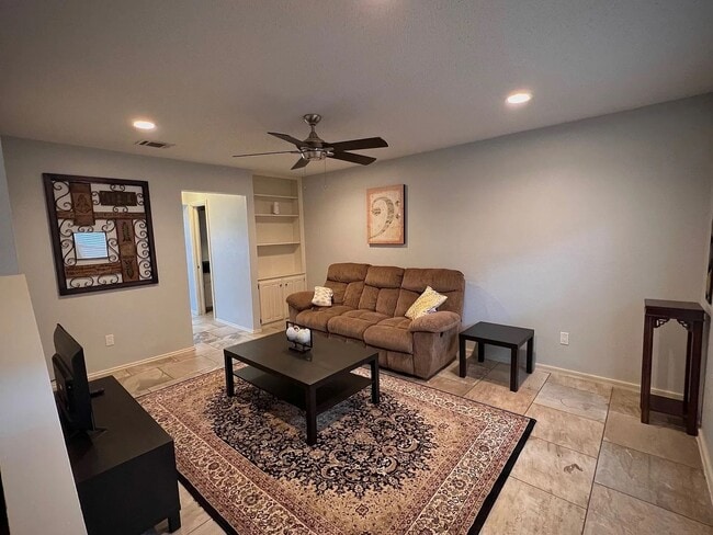 Photo - Updated condo at Cobblestone, closet to Campus!