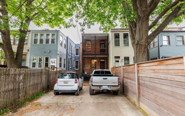 1437 East Capitol St SE Unit B