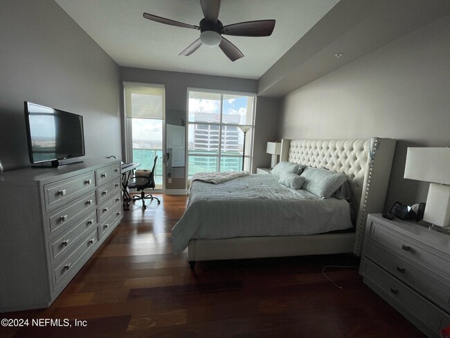 Photo - 1431 Riverplace Blvd Unit 3302