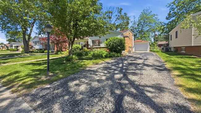 Photo - 1049 S Norbury Ave