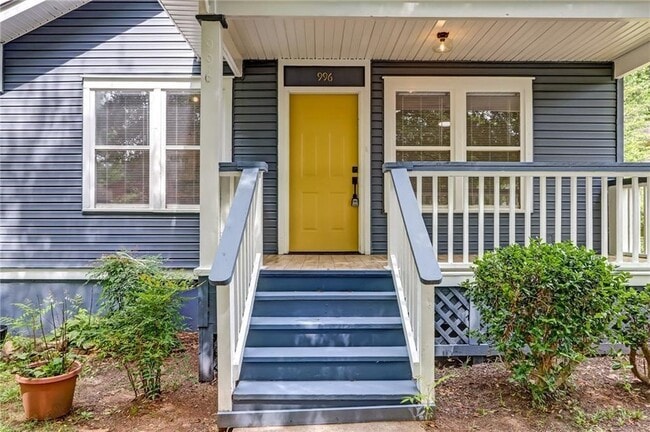 Building Photo - 996 Washington St SW Rental