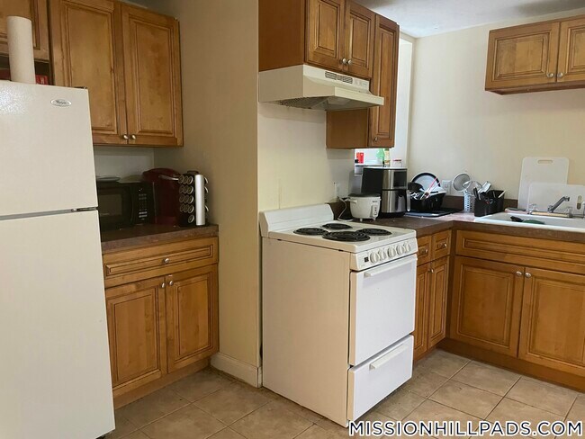 Photo - 891 Huntington Ave Unit G-2