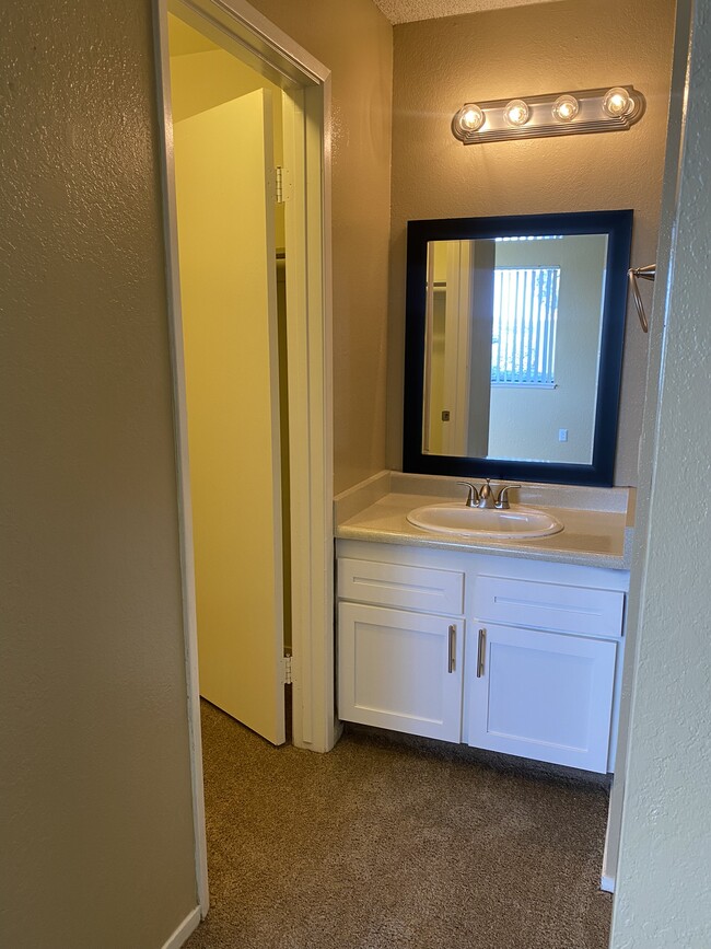 Sierra Ridge Apartments